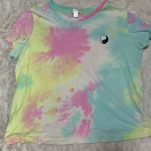 Tops - Last chance ⚠️⚠️ Range kiss tie dye shirt!